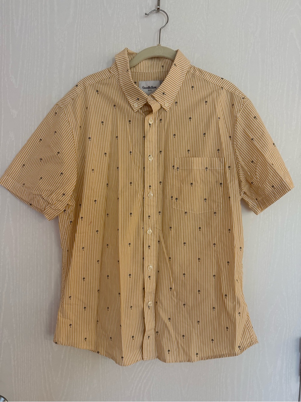 Goodfellow & Co Slim Fit Palm Tree Button Down L Yellow Striped Short Sleeve